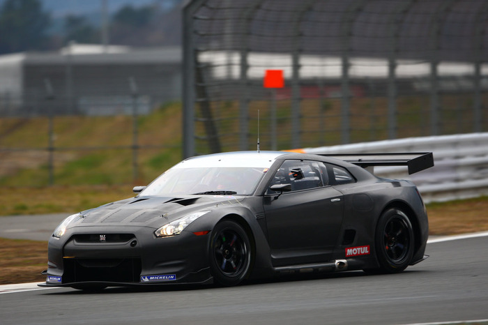 nissan2[1] - masini tunate