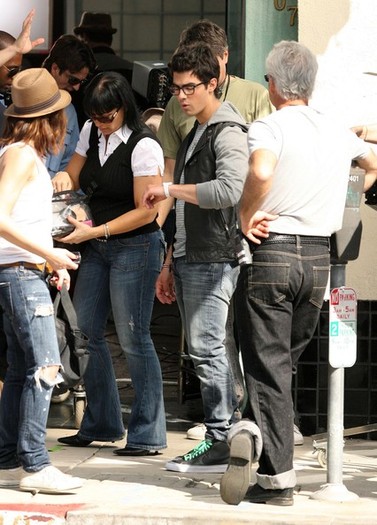 Joe+Jonas+Set+JONAS+Santa+Monica+2+PTI1izdQQePl - Joe Jonas On Set Of JONAS In Santa Monica 2