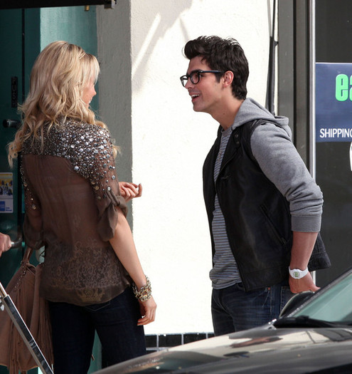 Joe+Jonas+Set+JONAS+Santa+Monica+sExzooqR6IRl - Joe Jonas On Set Of JONAS In Santa Monica