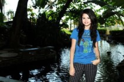 25629999_XJQAUSHVX - selena 73