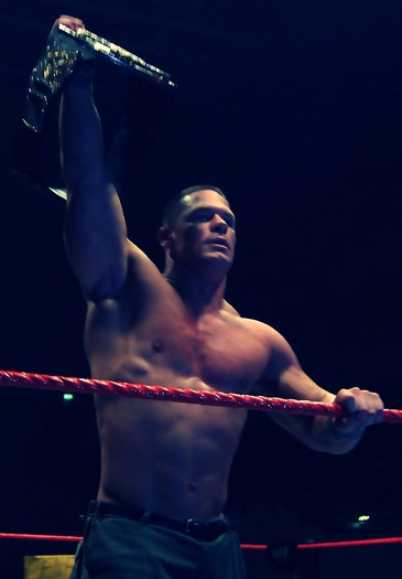 John_Cena_WWE_Champion - 0-Cel mai thare wrestler