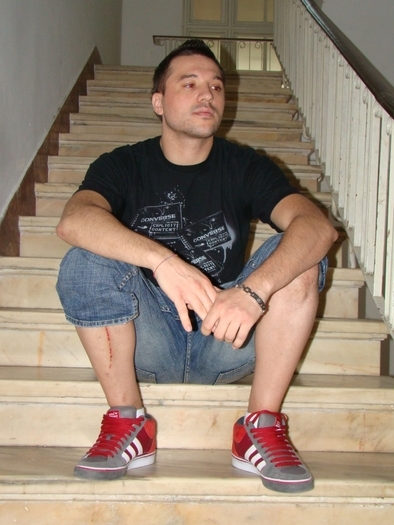 19185077_SIRNDSDXA - piticu din trupa simplu