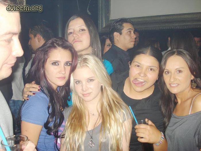 12amix001 - Dulce Maria con amigos