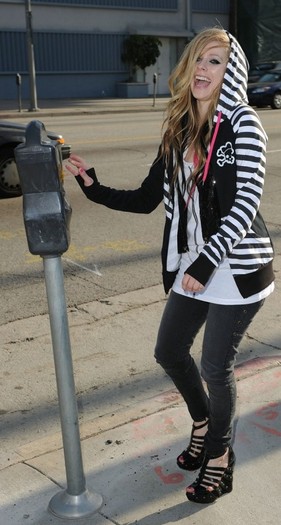 avril-lavigne-428x800[1] - avril lavigne