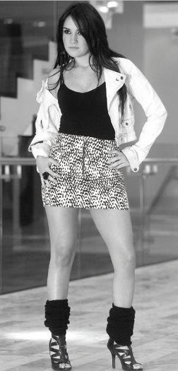 OgAAAOUPL3tovwHkfoyJvXflP282IyaG_tTxOSU0iRs95n0JbH22dfJcXcBp1aEmsqE9EC2Hep92UoNet77YZQatMGwAm1T1UBJ0 - Dulce Maria
