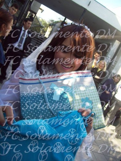 f_7ggb11cxl5hm_546af5e - Dulce Maria en Alguien Ha Visto A Lupita