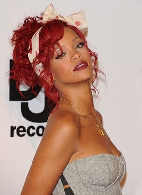 frizuri fete 2011 par lung, mediu sau scurt rihanna - Frizuri
