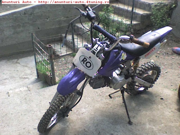 vand-motocicleta-yamaha-3-sferturi-de-motocross[1]