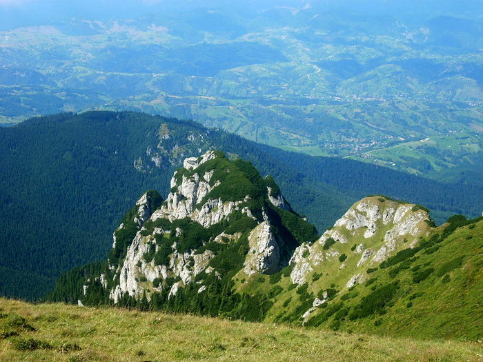 Panorama spre Zona Bran; bucegi munte peisaj
