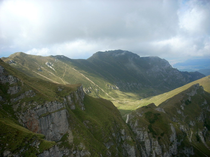 Valea Tiganesti; bucegi munte peisaj
