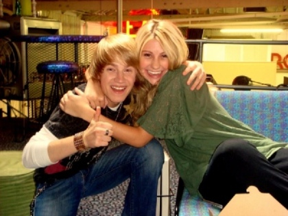 normal_Image50 - 000-Cel mai mare album