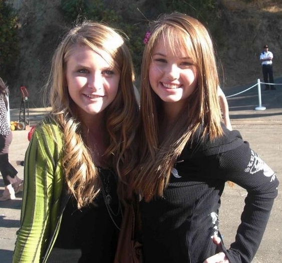 debby-ryan-debby-ryan-2752361-660-615 - debby ryan