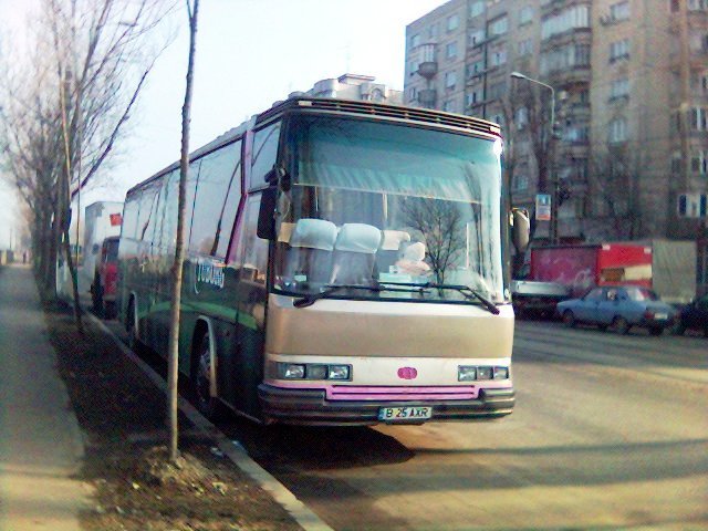 autocar_tuborg_basarabia_1_150[1] - autobuzuri