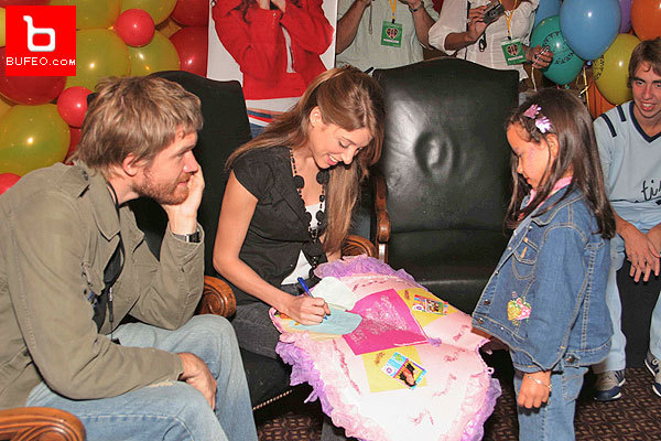 471935001-Floricienta_Guatemala-bufeo