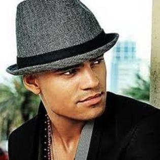 images (11) - mohombi