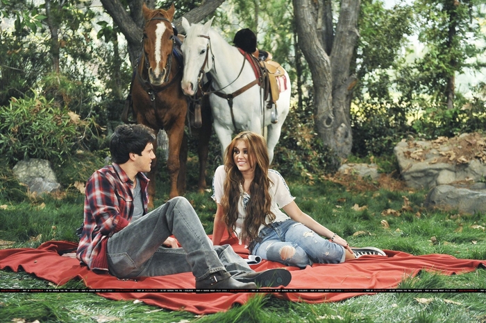 HM 4 (11) - Hannah Montana Forever