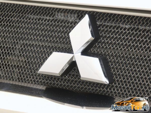 Mitsubishi-Raider-764537b95830b9108a42e9c3940cf262_main[1]