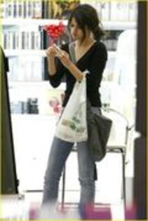 26314898_XLHTLRBUE - selena 84