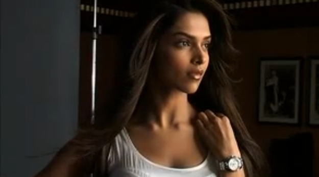 17354324_RDJUWGQID - deepika paduke