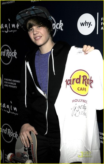 justin-bieber-citywalk-world-07 - Justin Bieber- My Universal CityWalk World
