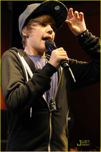 justin-bieber-citywalk-world-27 - Justin Bieber- My Universal CityWalk World