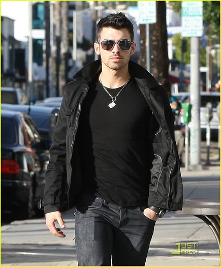 joe-jonas-real-food-01