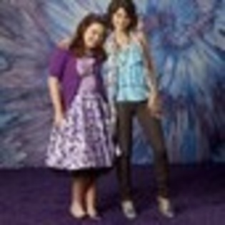 wizards-of-waverly-place-521381l-thumbnail_gallery