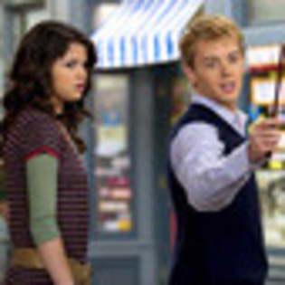 wizards-of-waverly-place-139776l-thumbnail_gallery