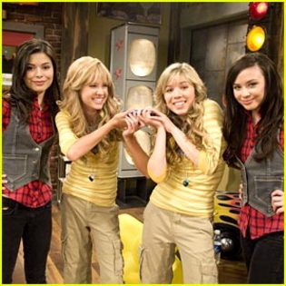 393503917[1] - i carly