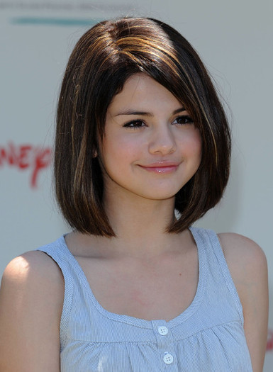 28618562_XTYUBTUQT - selena gomez