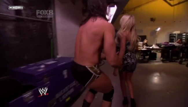 normal_WWE_Friday_Night_Smackdown_2011_01_14_HDTV_x264-RUDOS_mp4_002142360 - 00--Drew indragostit de KELLY