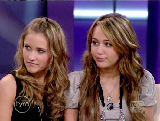Emily & Miley (6) - Hannah Montana 3