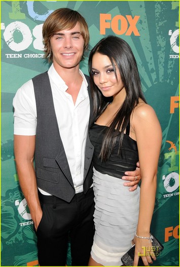 2008 (9) - Zac and Vanessa