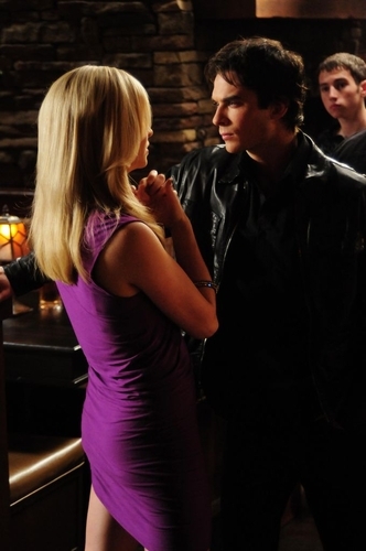 C&D - Caroline si Damon