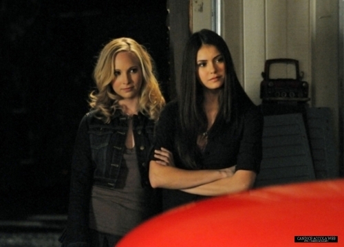 C&E - Caroline si Elena-Katherine