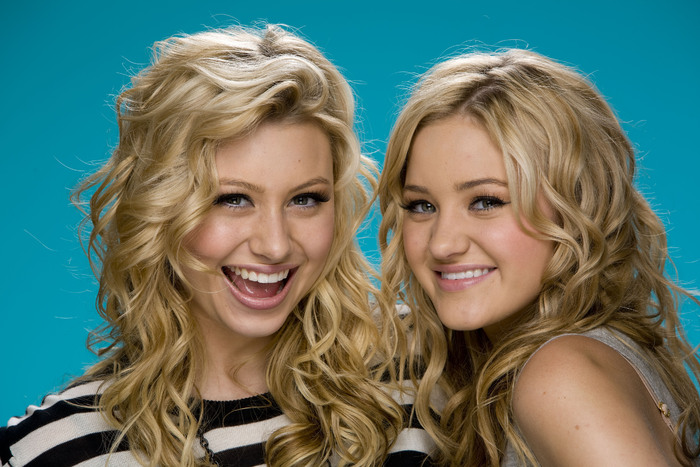 Aly and Aj (10)