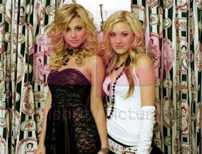 Aly and Aj (14)