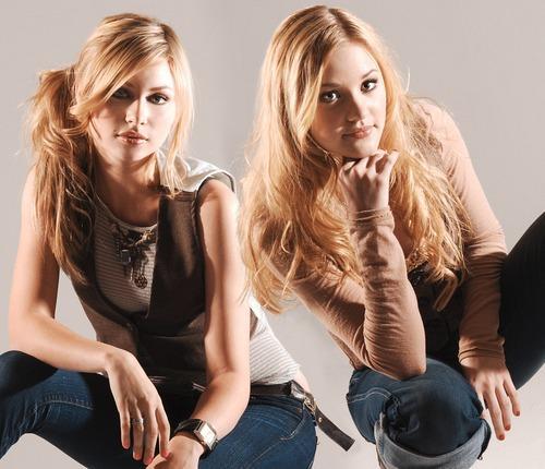 Aly and Aj (15)