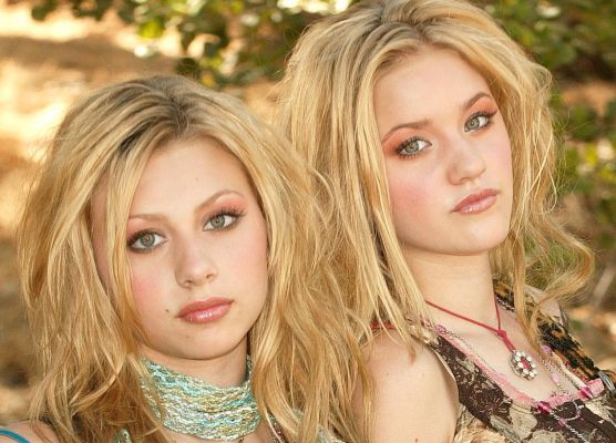 Aly and Aj (18)