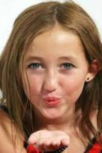 imagesCA4CRPZY - NOAH CYRUS