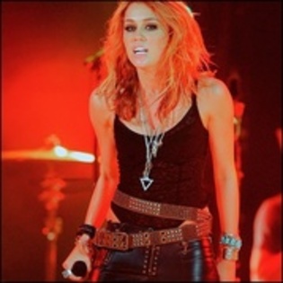 24775796_LBEUBNMAI - for lovestoryformiley