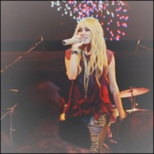 24775891_WQAHHLRDO - for lovestoryformiley
