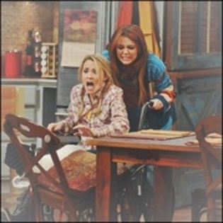24775902_PXDXUITFZ - for lovestoryformiley