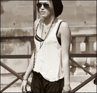 24775976_ROSAODJPQ - for lovestoryformiley