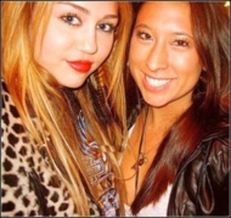 24776000_SDOIEBKSI - for lovestoryformiley