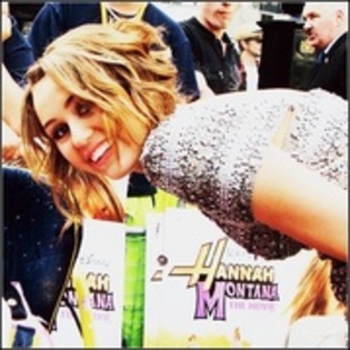 24776001_JXAESTIIE - for lovestoryformiley