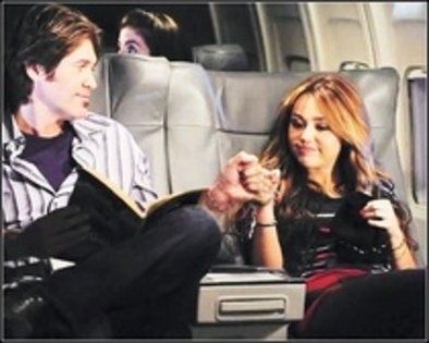 24776002_BBHFCADIG - for lovestoryformiley