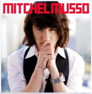 Mitchel-Musso--Oliver-din-Hannah-Montana--si-a-lansat-albumul-de-debut[1]