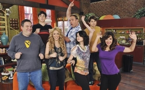 stream[2] - Magicienii din waverly place