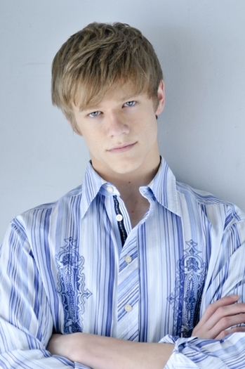 Lucas (6) - Lucas Till